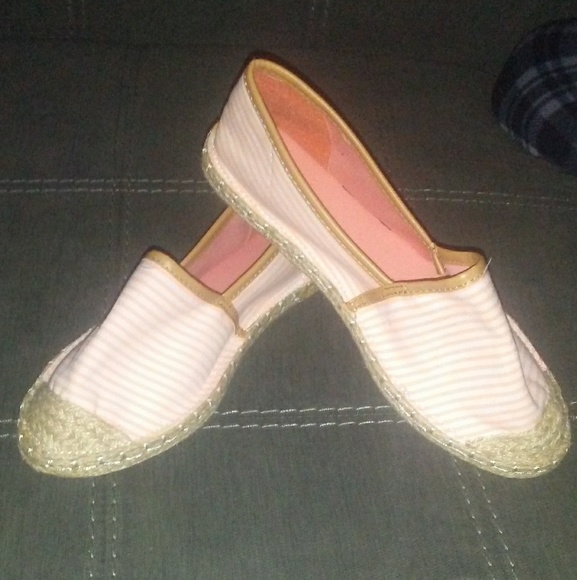 Qupid Striped White/Peach Flats Mermosa - Picture 2 of 4